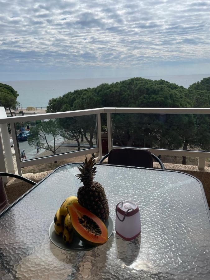 Apartment Direkt Am Strand Бланес Екстериор снимка