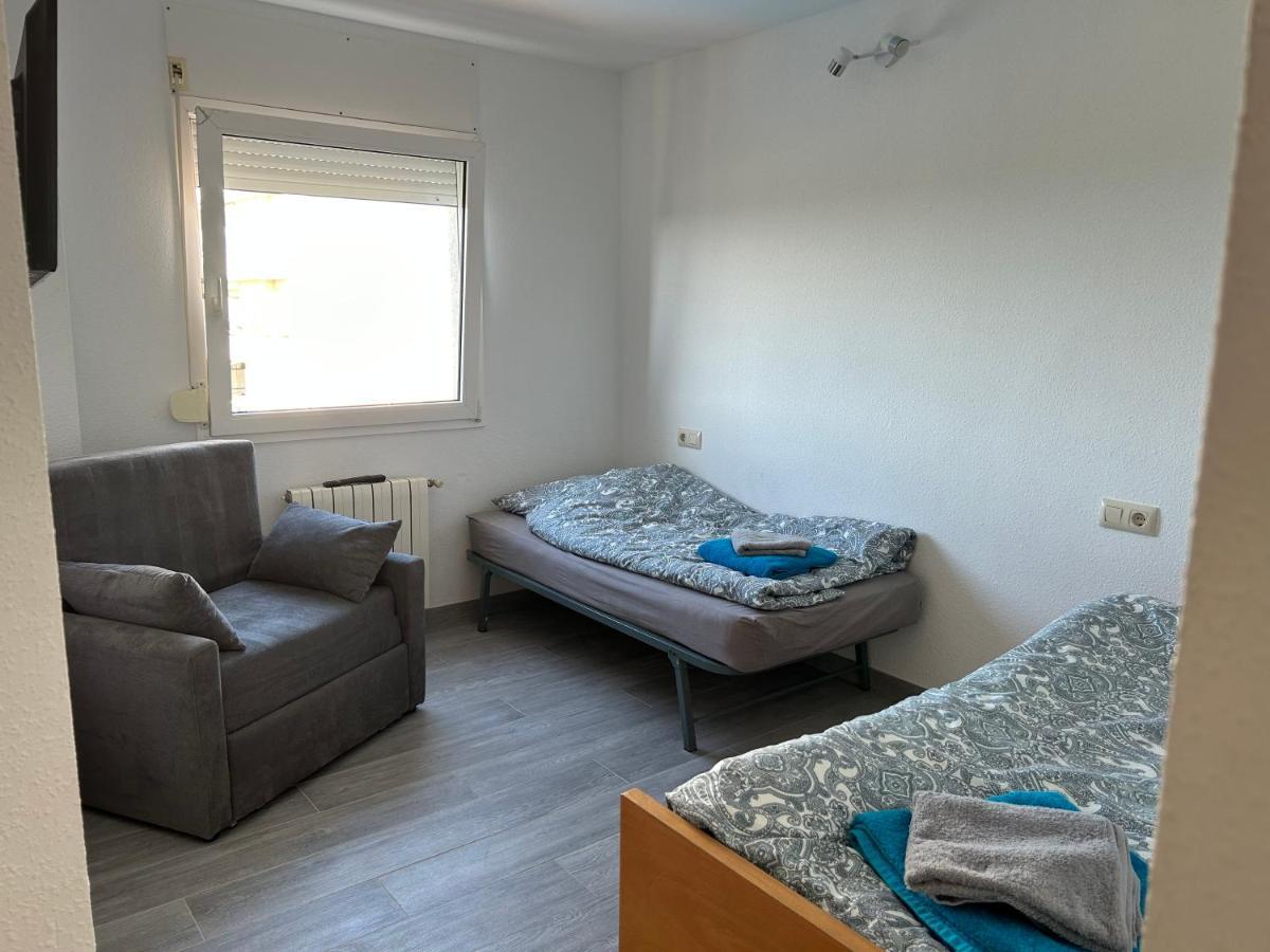 Apartment Direkt Am Strand Бланес Екстериор снимка